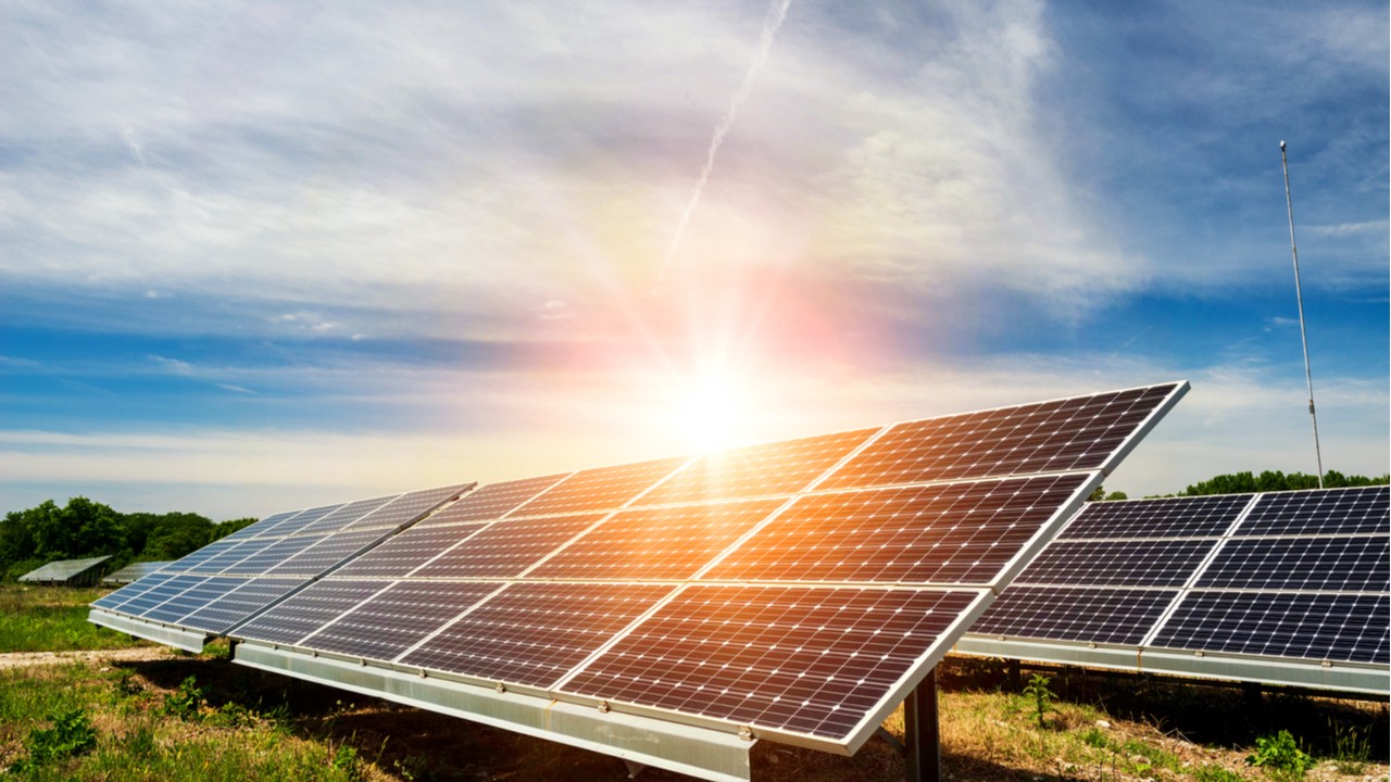 4-things-top-solar-panel-companies-have-in-common-dahlnyc-media