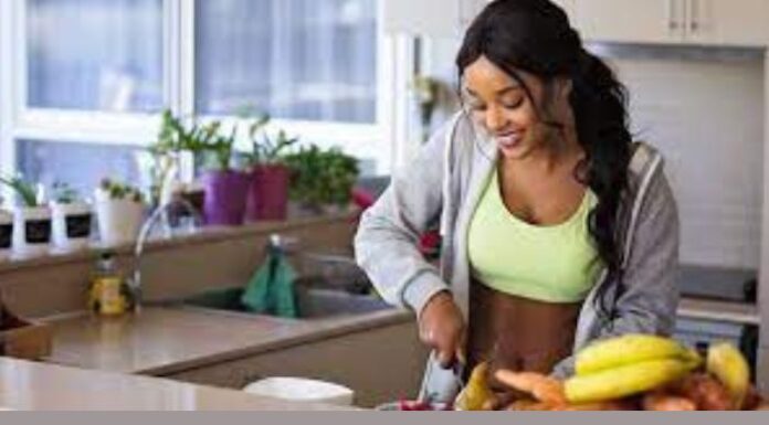 Sims Life Fitness and Weight Loss Tips for Single Parents sim s life it could get messy fitness weight loss dating single parent life reviews